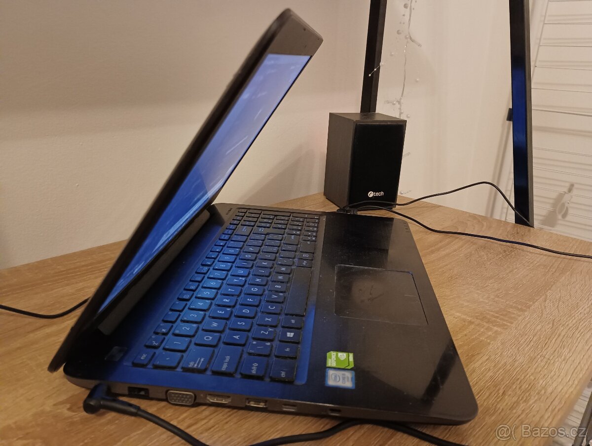 ASUS X556UV – i5, 8 GB RAM - 2