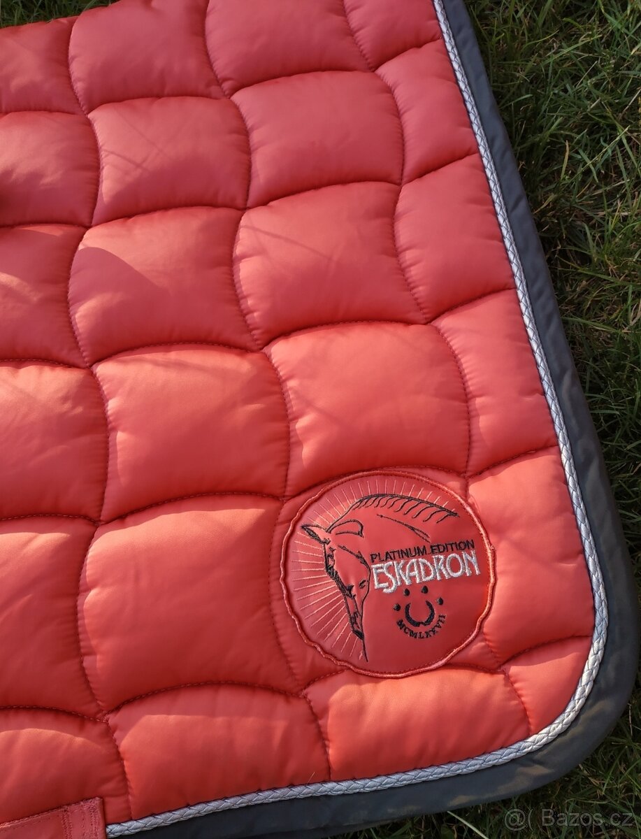 Drezurní dečka Eskadron - 2