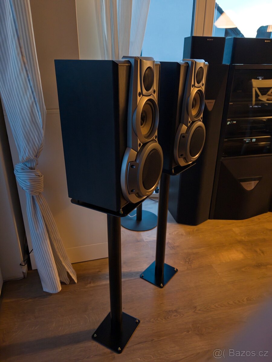 Stojany na repro + repro Technics - 2