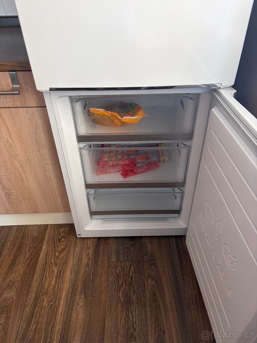 Lednice LG - 2