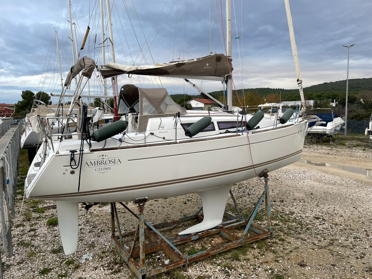 Plachetnice SUN ODYSSEY 30i - 2