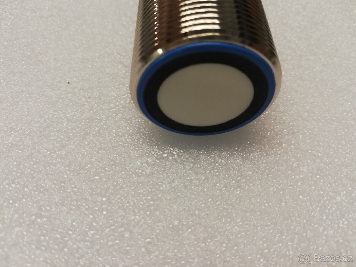 Sick Sensor ultrazvukový - 2