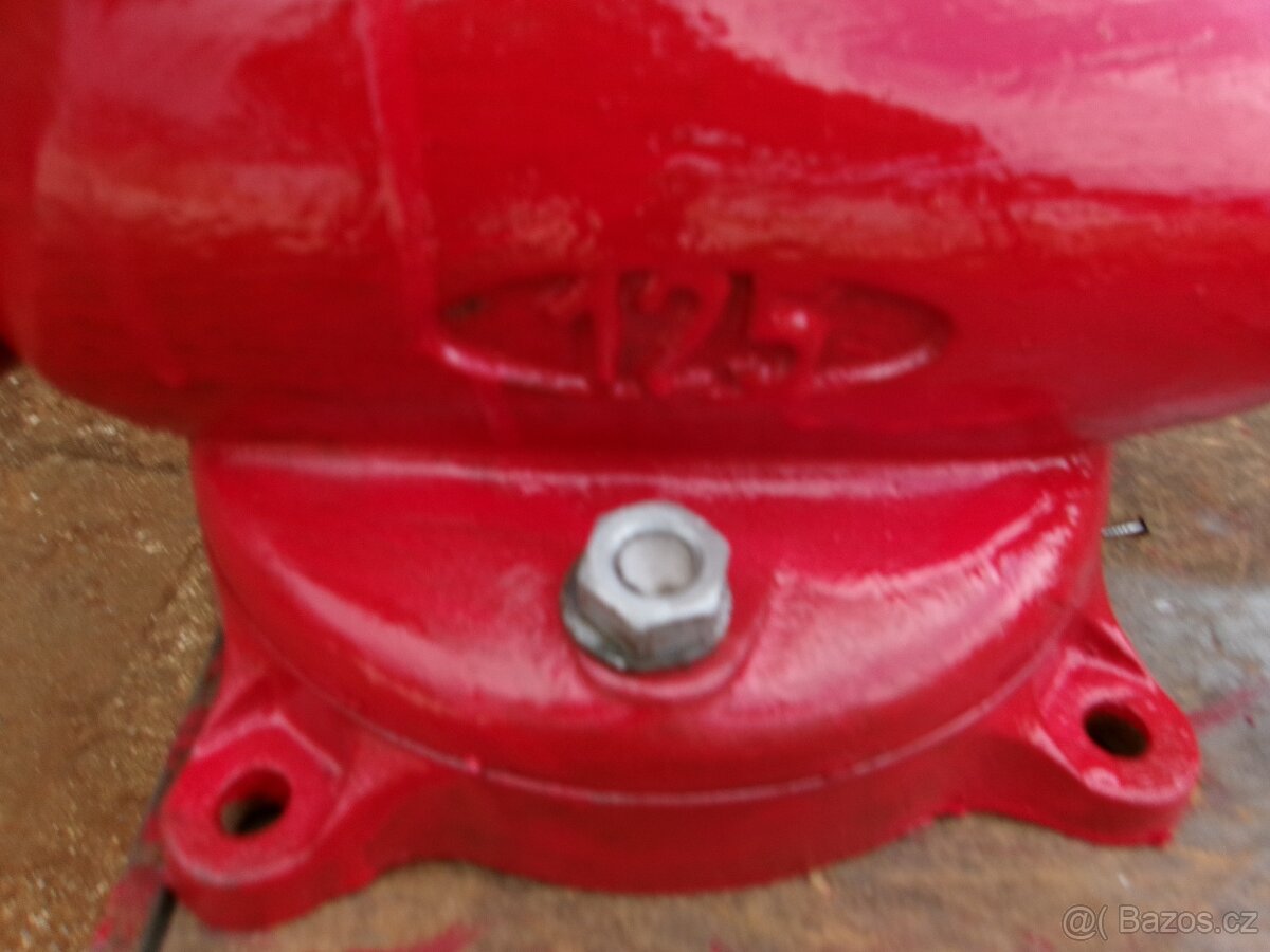 svěrák york 125 - 2