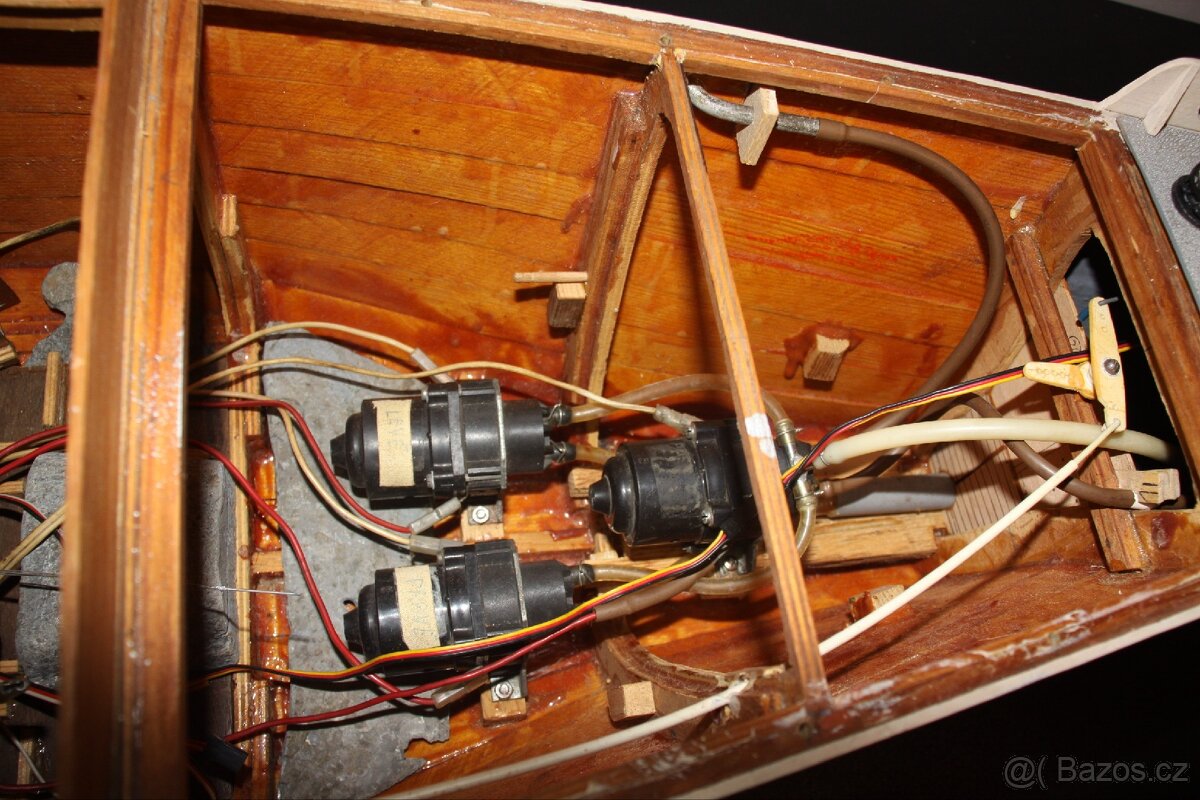 Model hasičské lodi 138 cm - 2