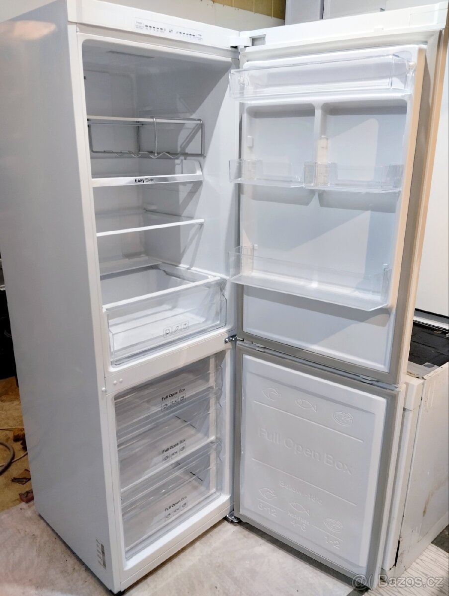 Lednice no_frost Samsung, 179 cm, A+ - 2