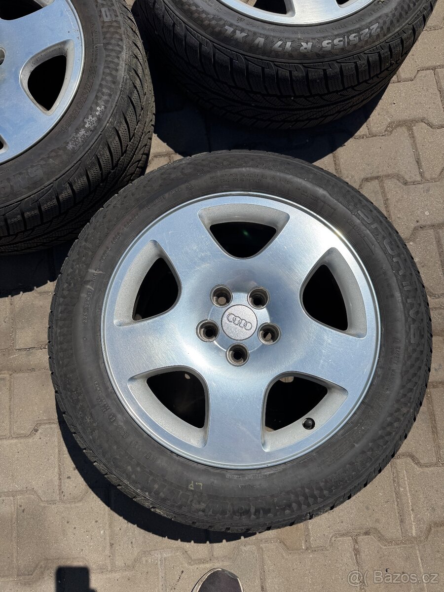Kola Audi R17 5ks - 2