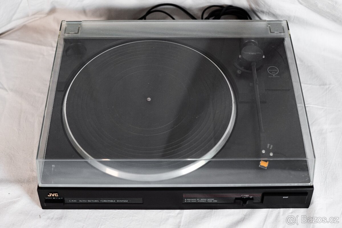 Gramofon JVC - 2