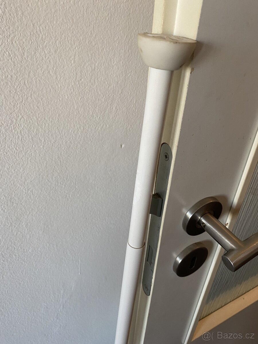 Rozpěrna tyč ikea - 2