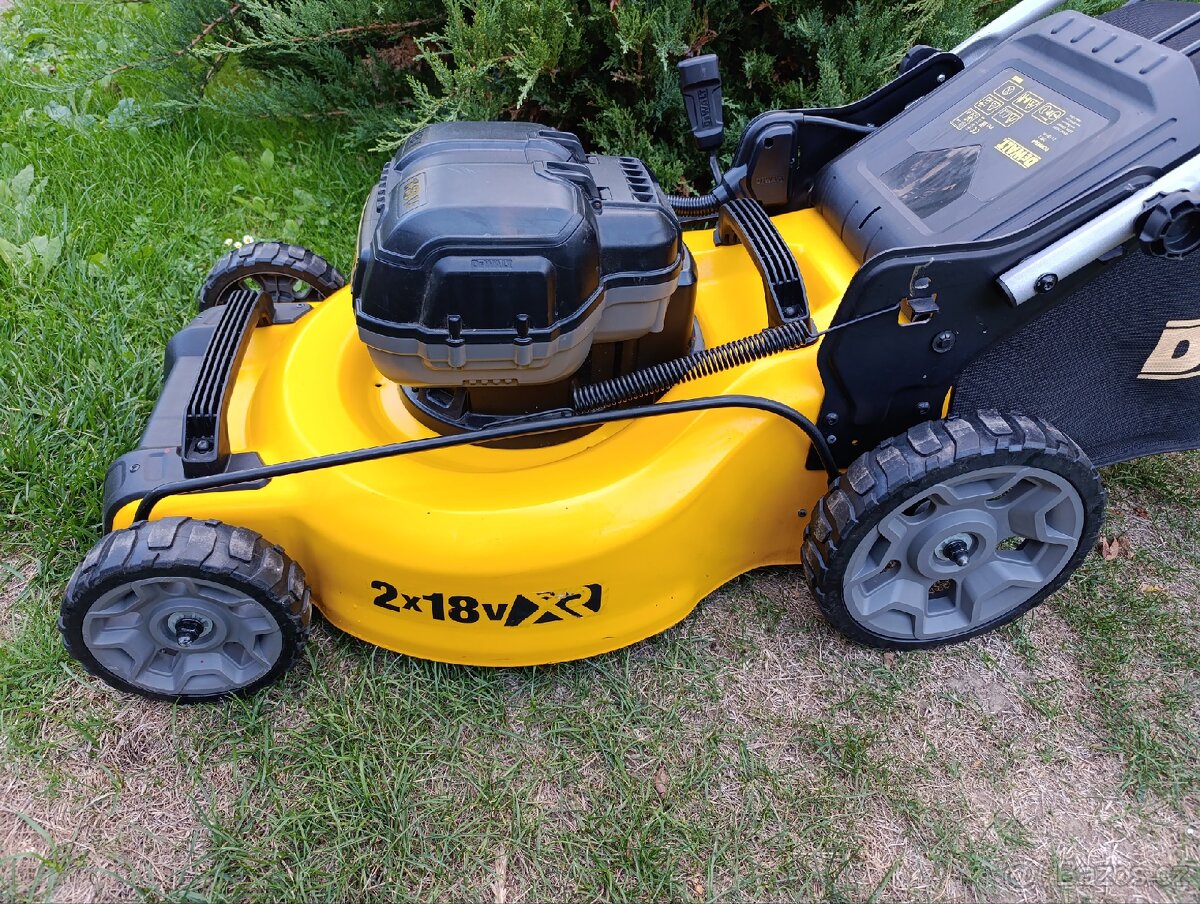 Aku sekačka DeWALT 2 18V - 2