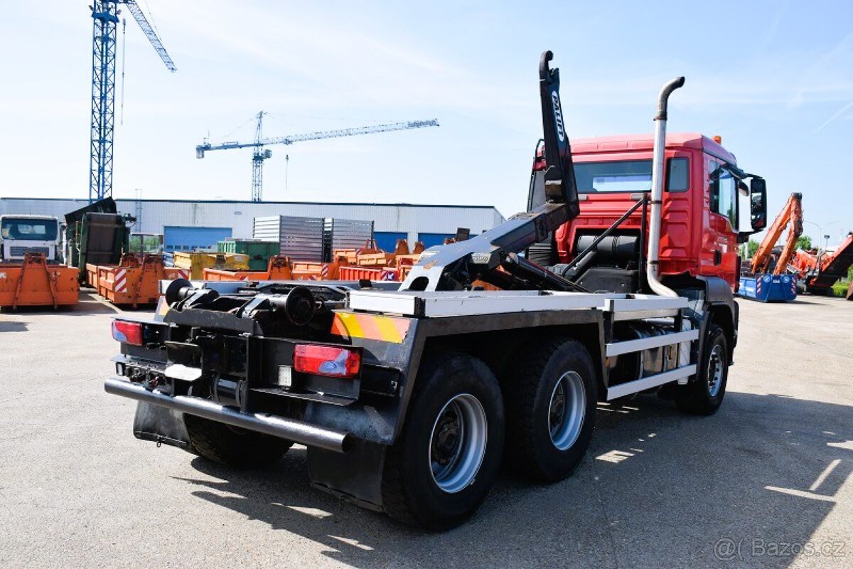 33t kontejner MAN 6x4 krátký rozvor - 2