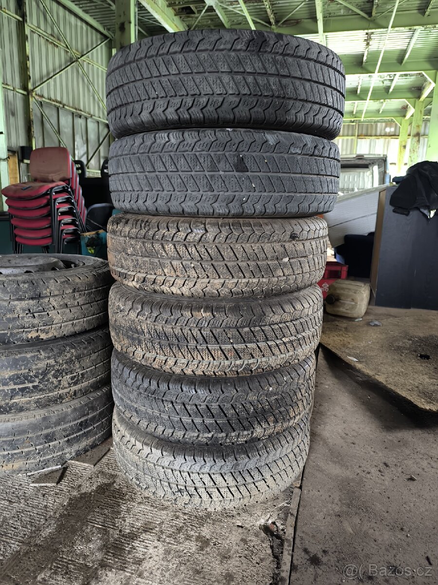 Kola 195/70/15, obutá i neobutá - 2