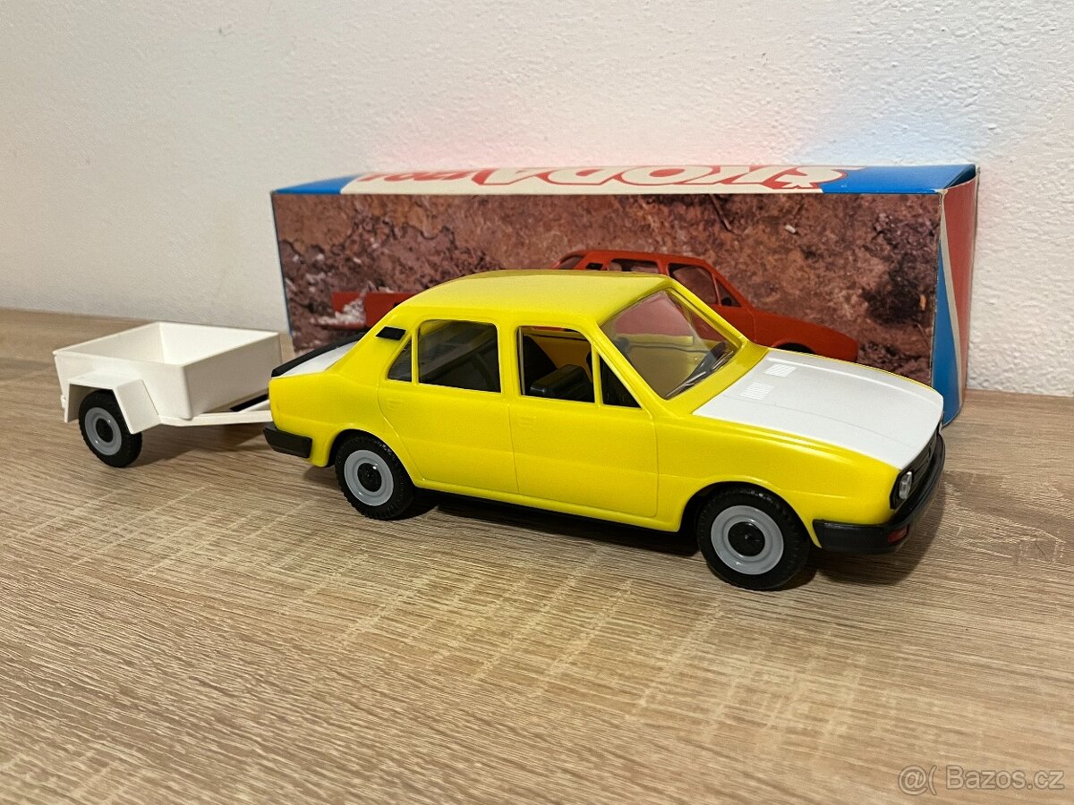 ŠKODA 120L S VLEKEM A ORIGINÁLNÍ KRABICÍ KDN - 2