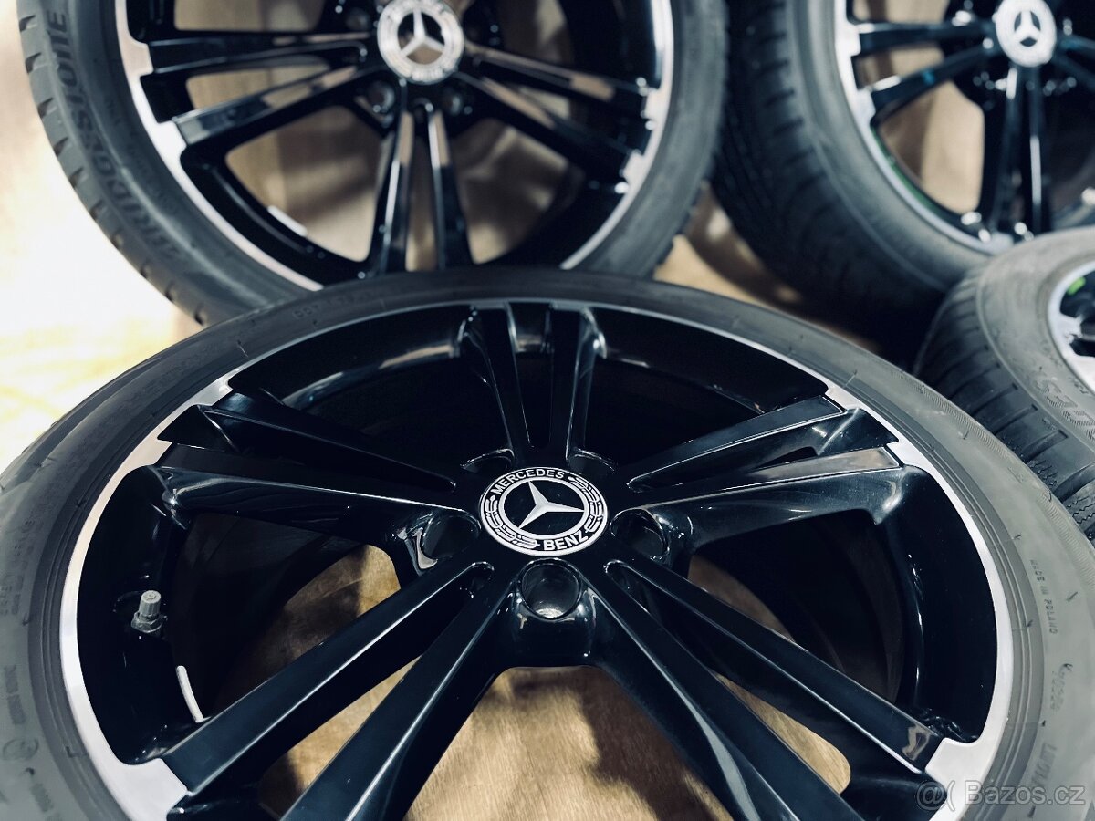 Originál zimní kola Mercedes A R18 W177 - 2