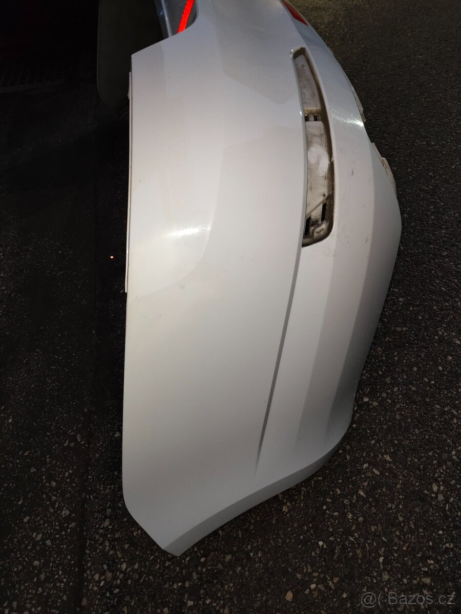 5E5.807.421 - Zadní nárazník - Škoda Octavia III - 2