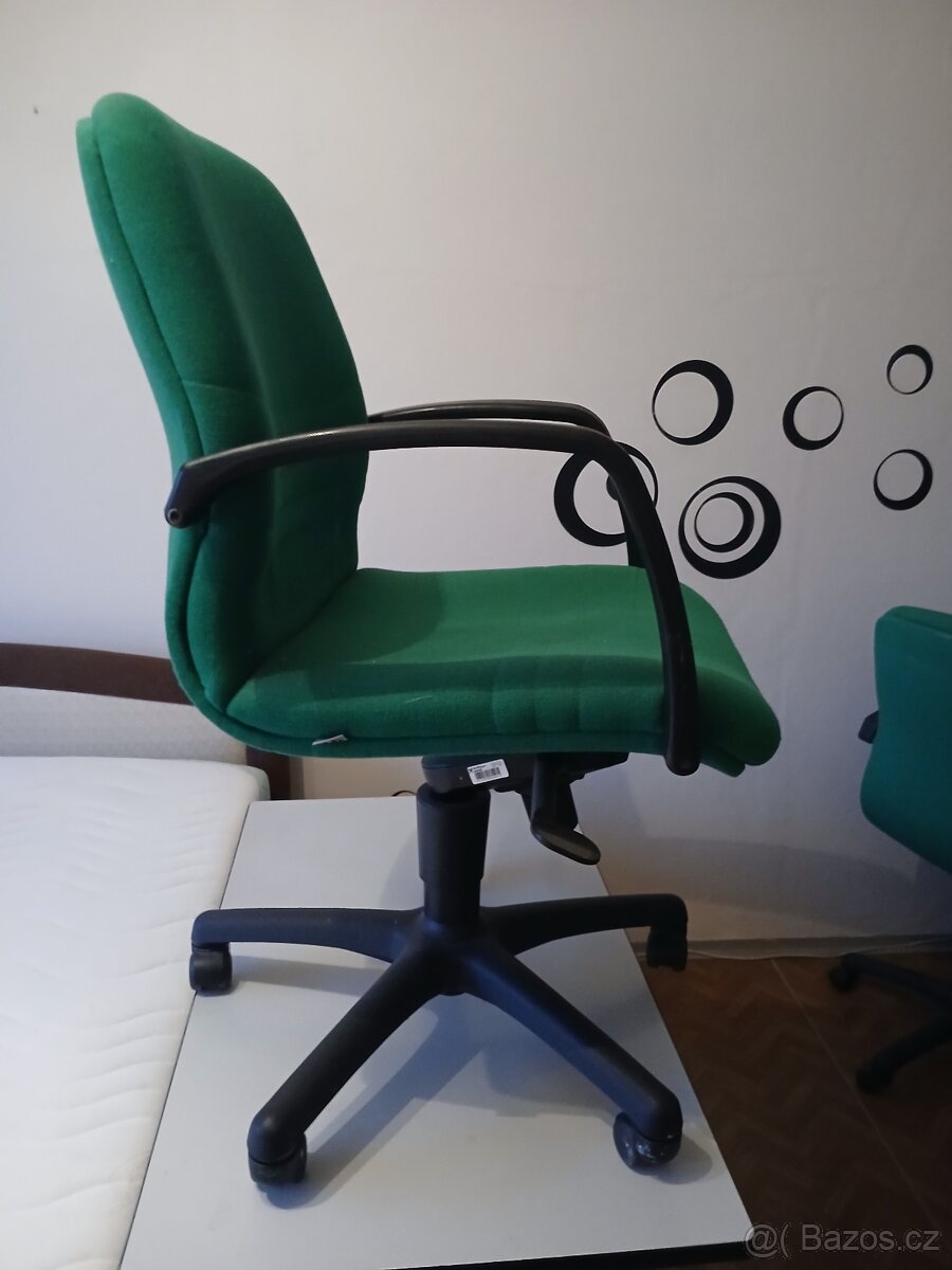 Kancelářské křeslo - 2