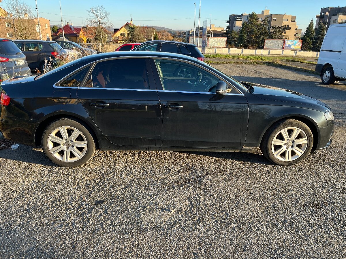 Audi A4 B8 sedan - 2