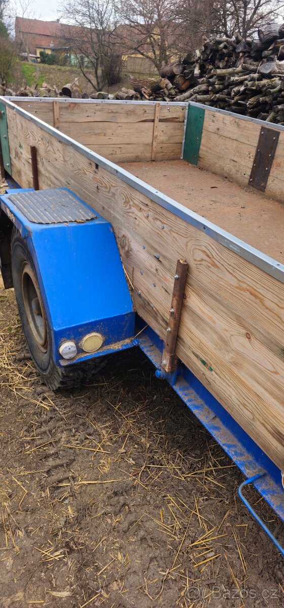 Jednoosý vlek za traktor - 2