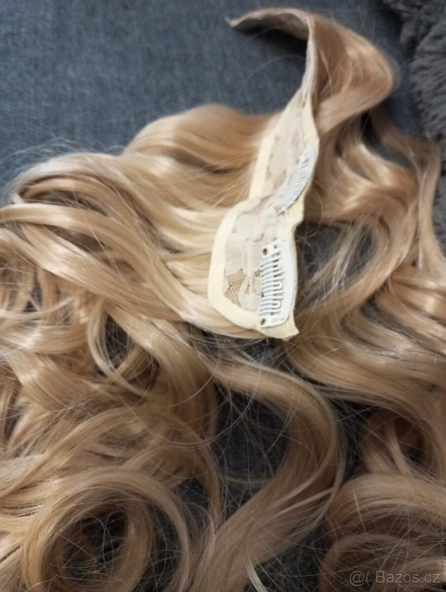 blond příčesky - 2