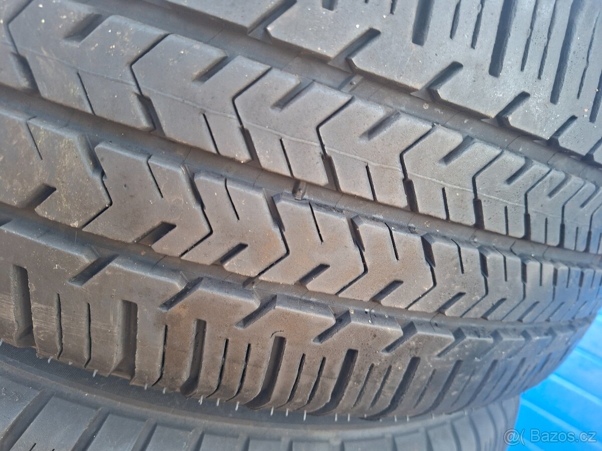 215/65/16C Michelin - 2