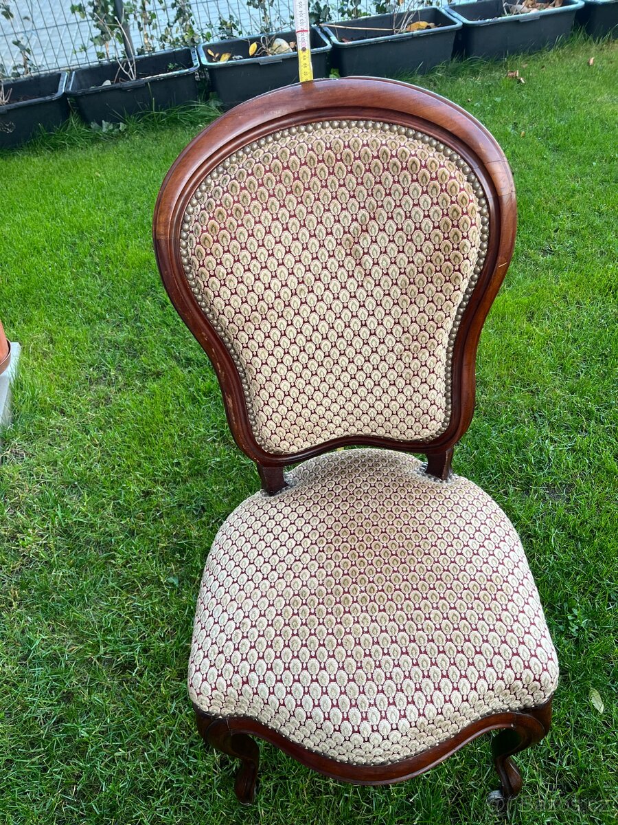 Antikvární židle - 2