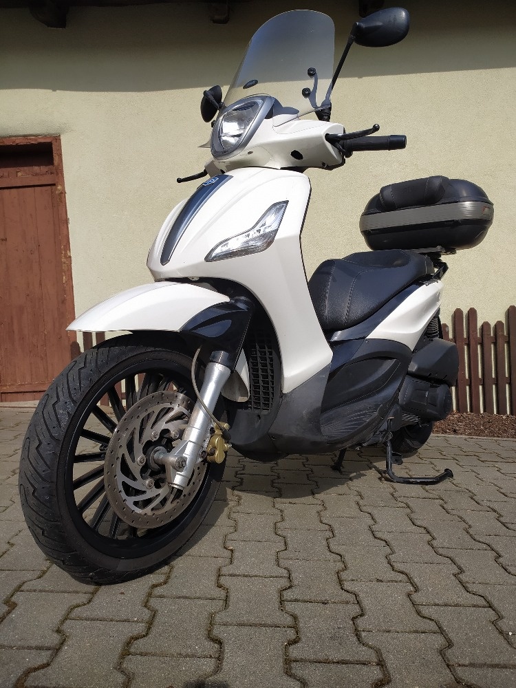 Piaggio Beverly 300 - 2