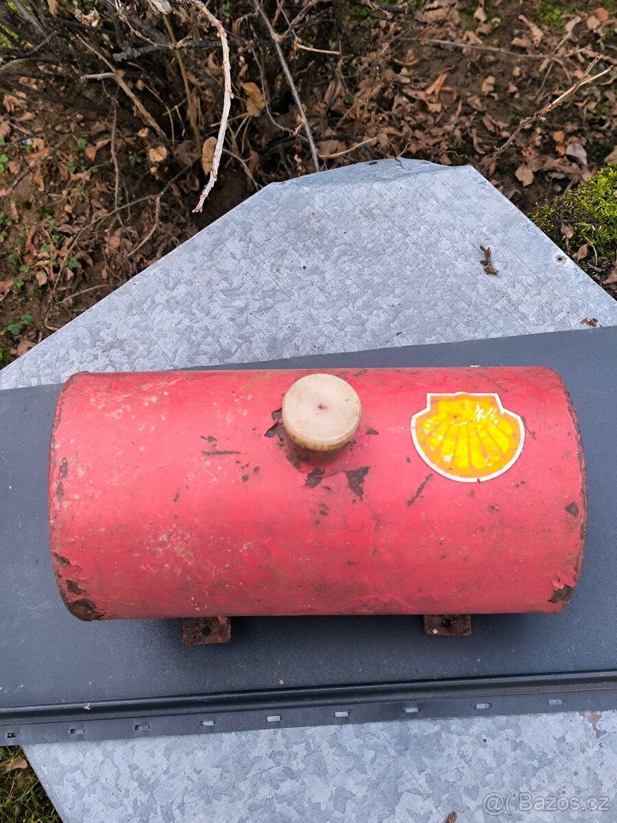 Nádrž Bugina,Traktůrek,Stroj Jawa/ČZ - 2