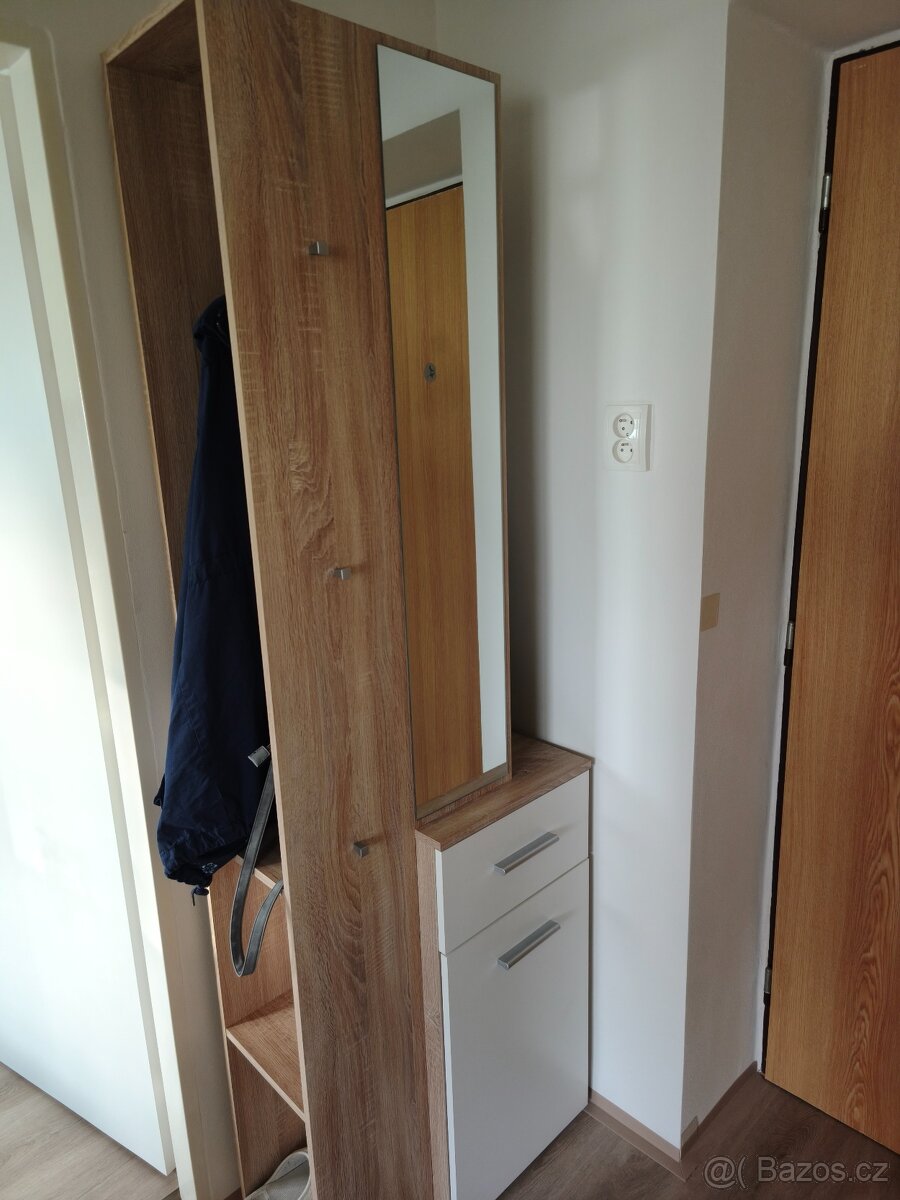 Předsíňová stěna malá - 2