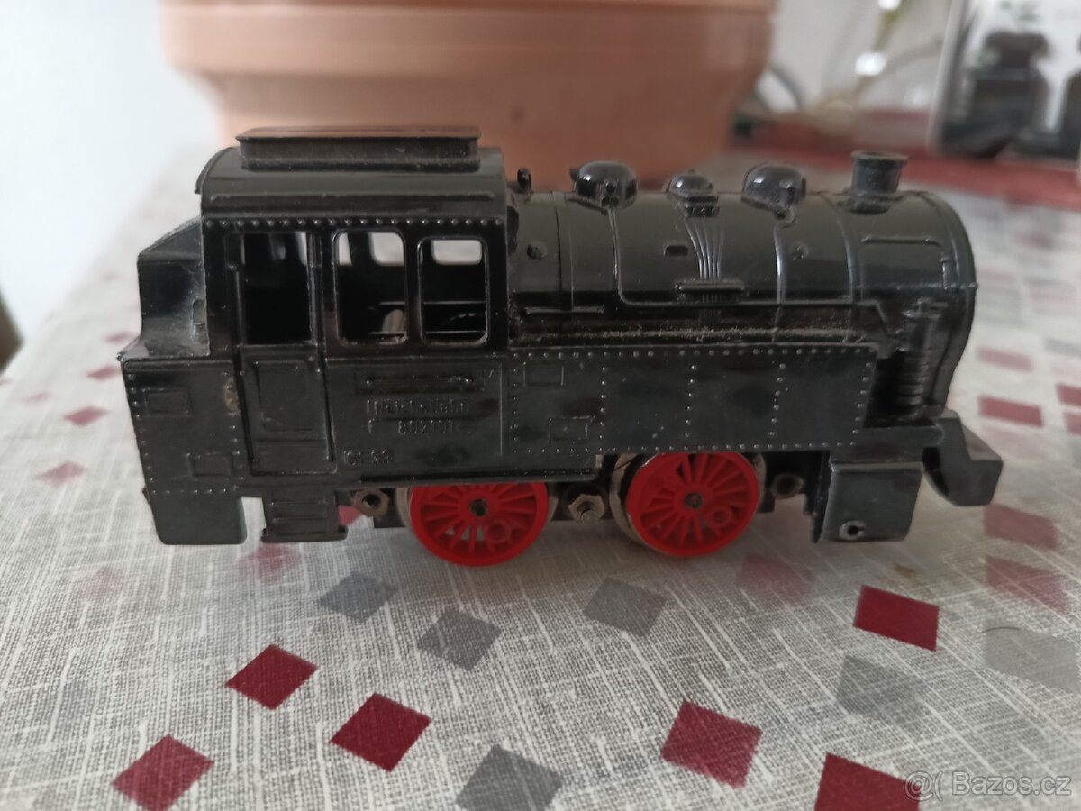Velikost S, parní lokomotiva BR 80, Stadtilm - 2