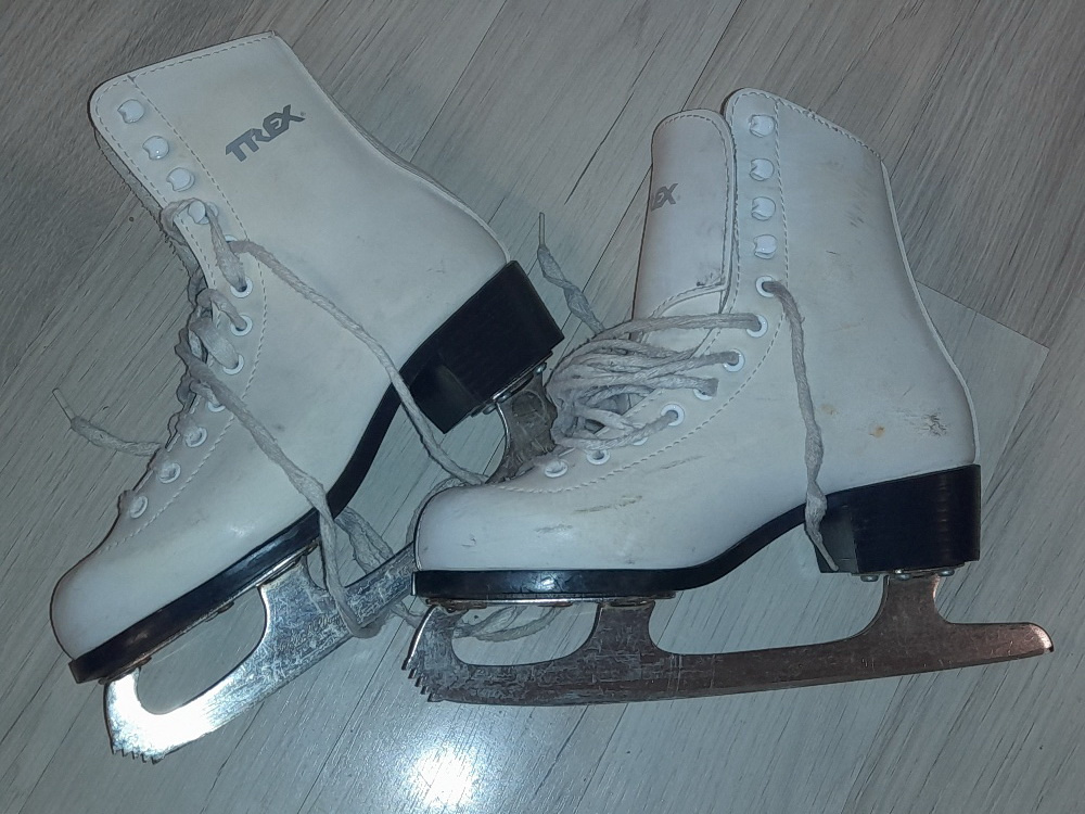 Dívčí lední brusle vel. 35 - 2