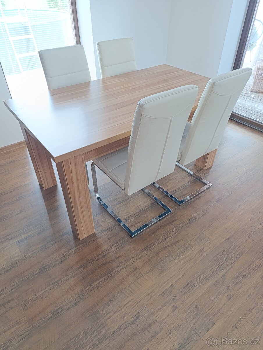 jídelní stůl + židle - 2