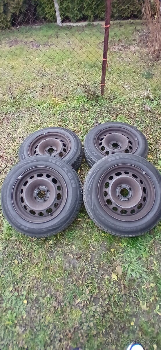 Prodám letní pneumatiky 195/65 R15 - 2