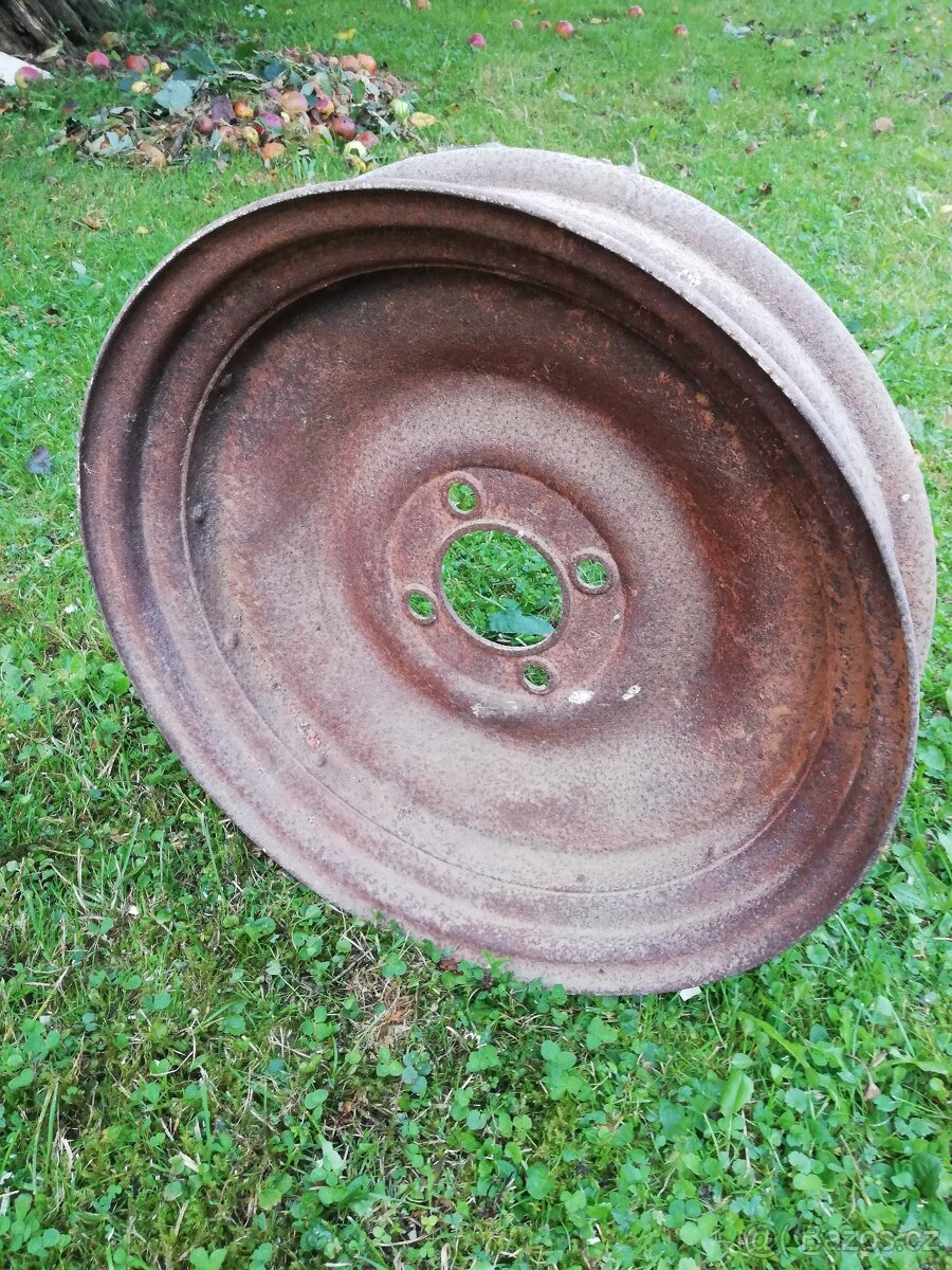 Kolo - Tatra, Škoda, Praga - 2