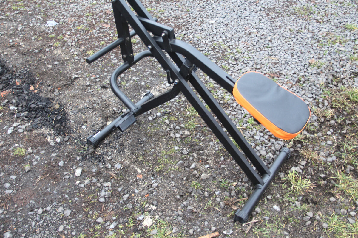 Posilovací stroj Total Crunch - 2