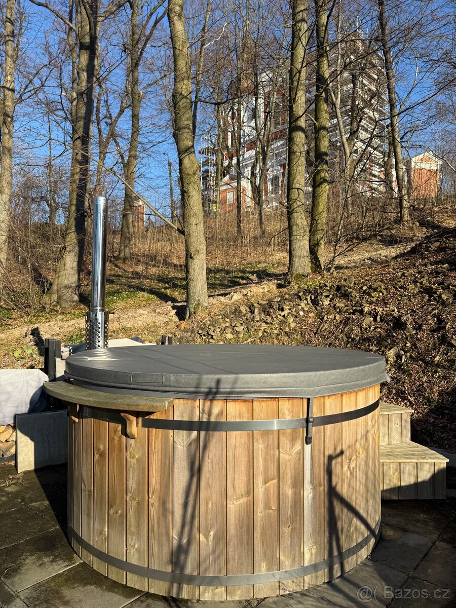 Horký sud DeLuxe s integrovanými kamny - 2