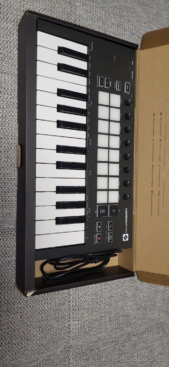 Novation Launchkey Mini MK3 - 2