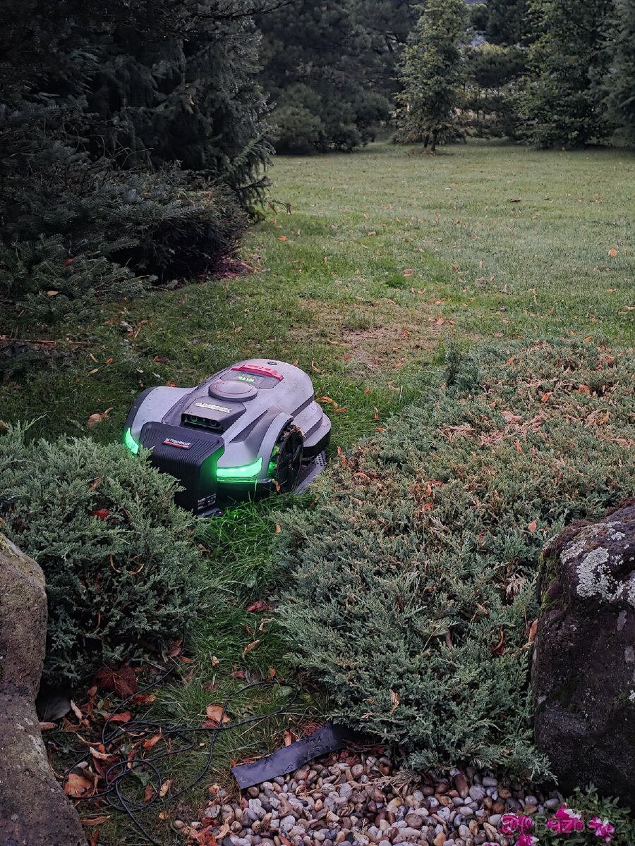 Robotická sekačka Sunseeker X5 na 2.000m² - 2