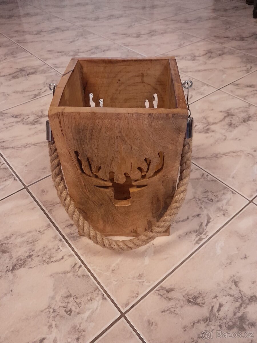 Dřevěná lucerna na svíčku - 2
