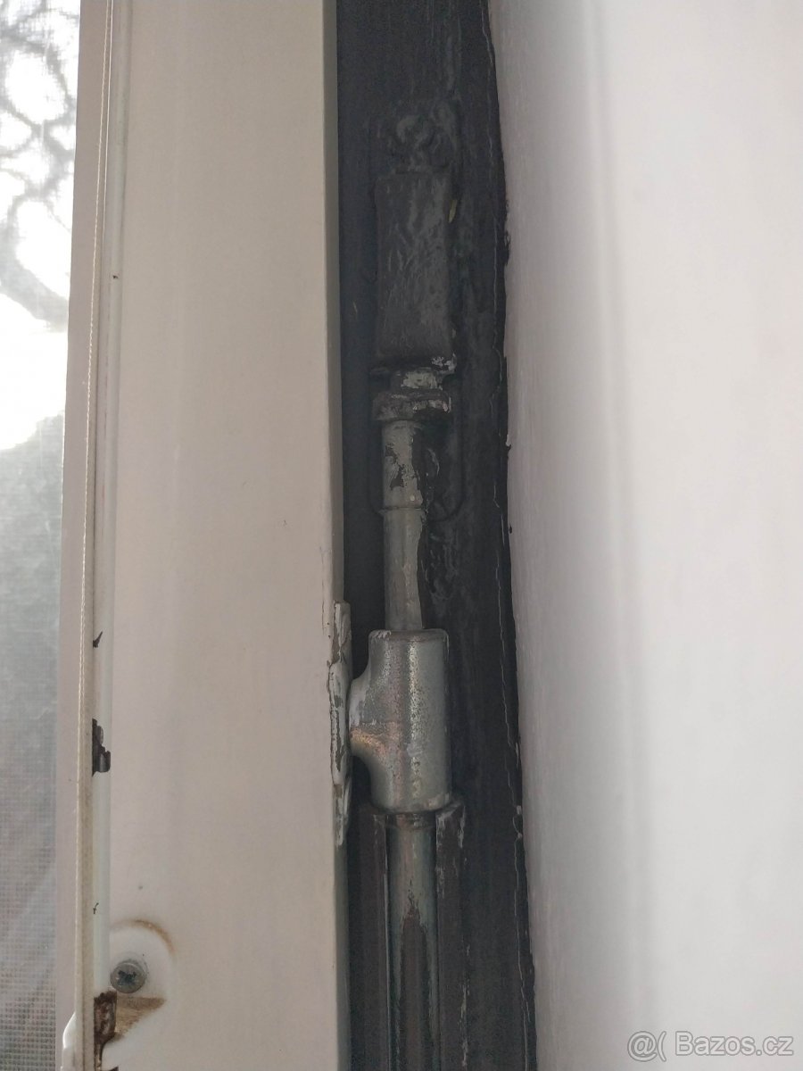 Sháním panty k oknům z 80. let - 2