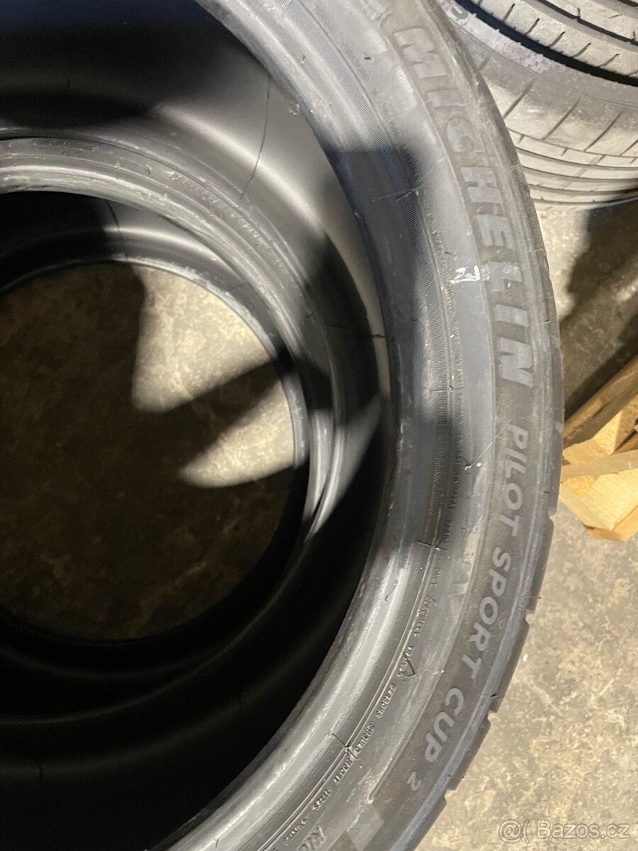 285/30R18 97Y - 2