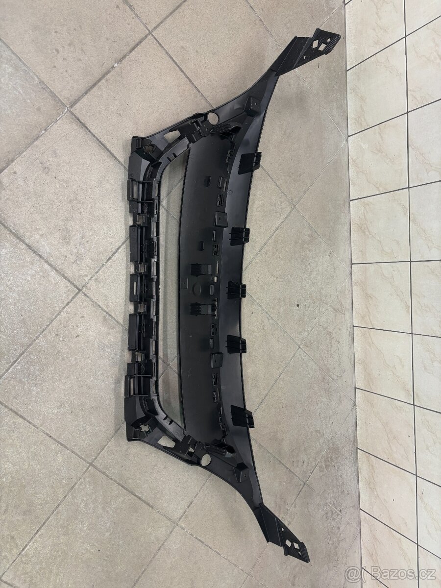 Maska předního nárazníku Peugeot 3008 II. - 2