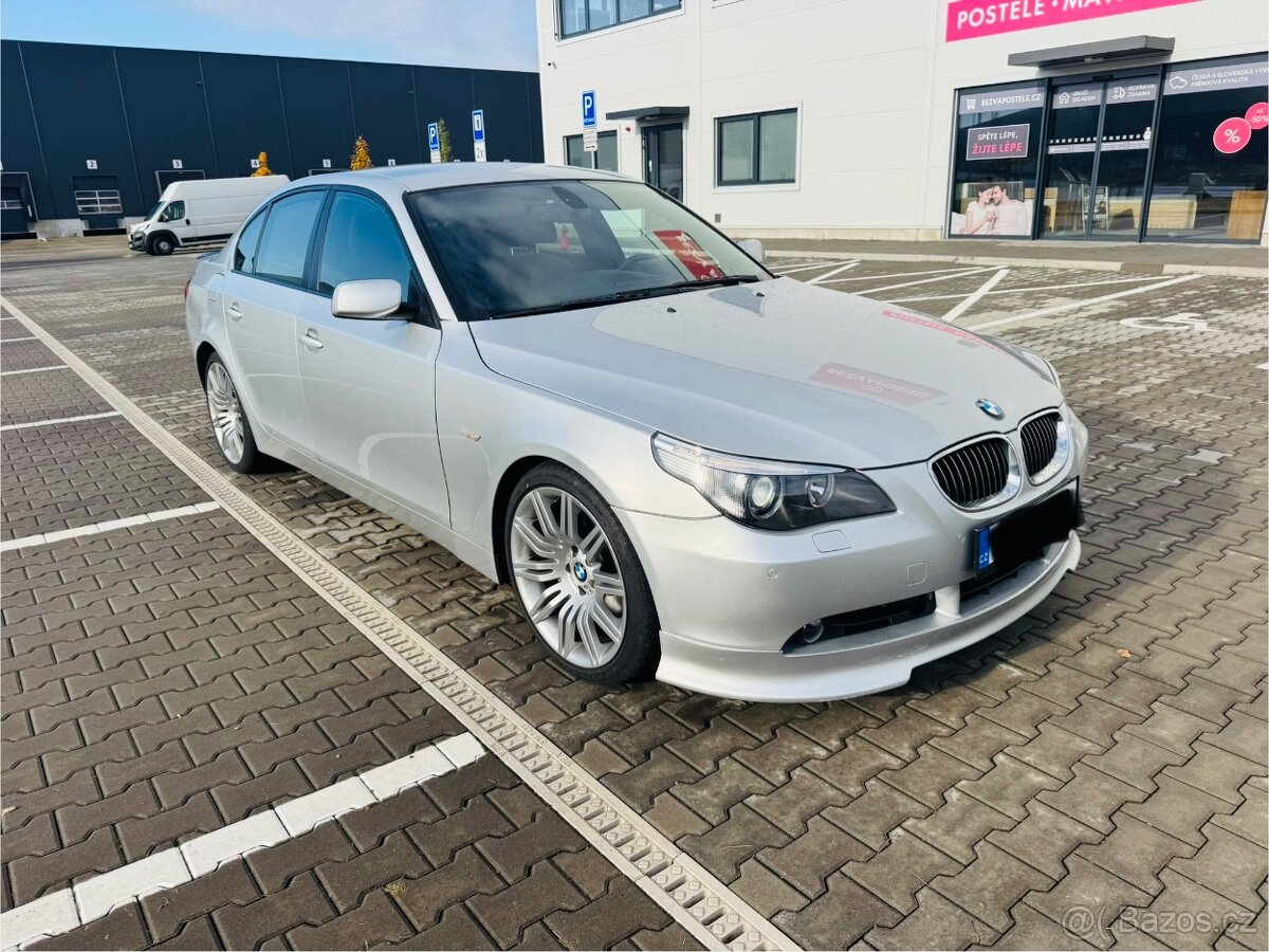 BMW E60 550i V8 - 2
