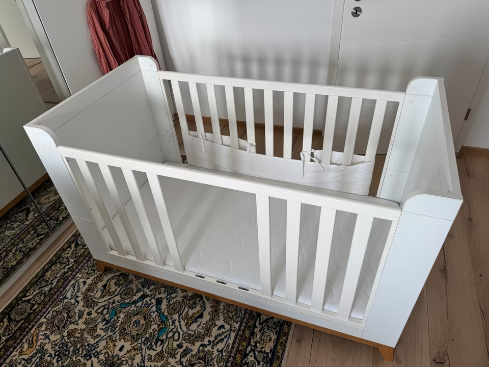 Sestava - postel a noční stolek - 2