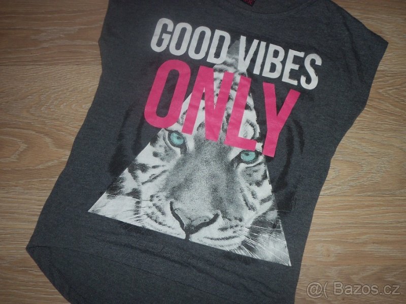 DÍVČÍ TRIKO,VEL. 128 - 2