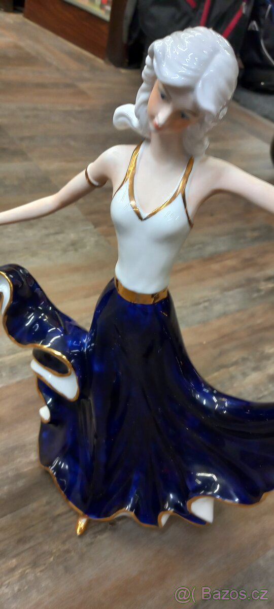 Porcelánová soška tanečnice - 2