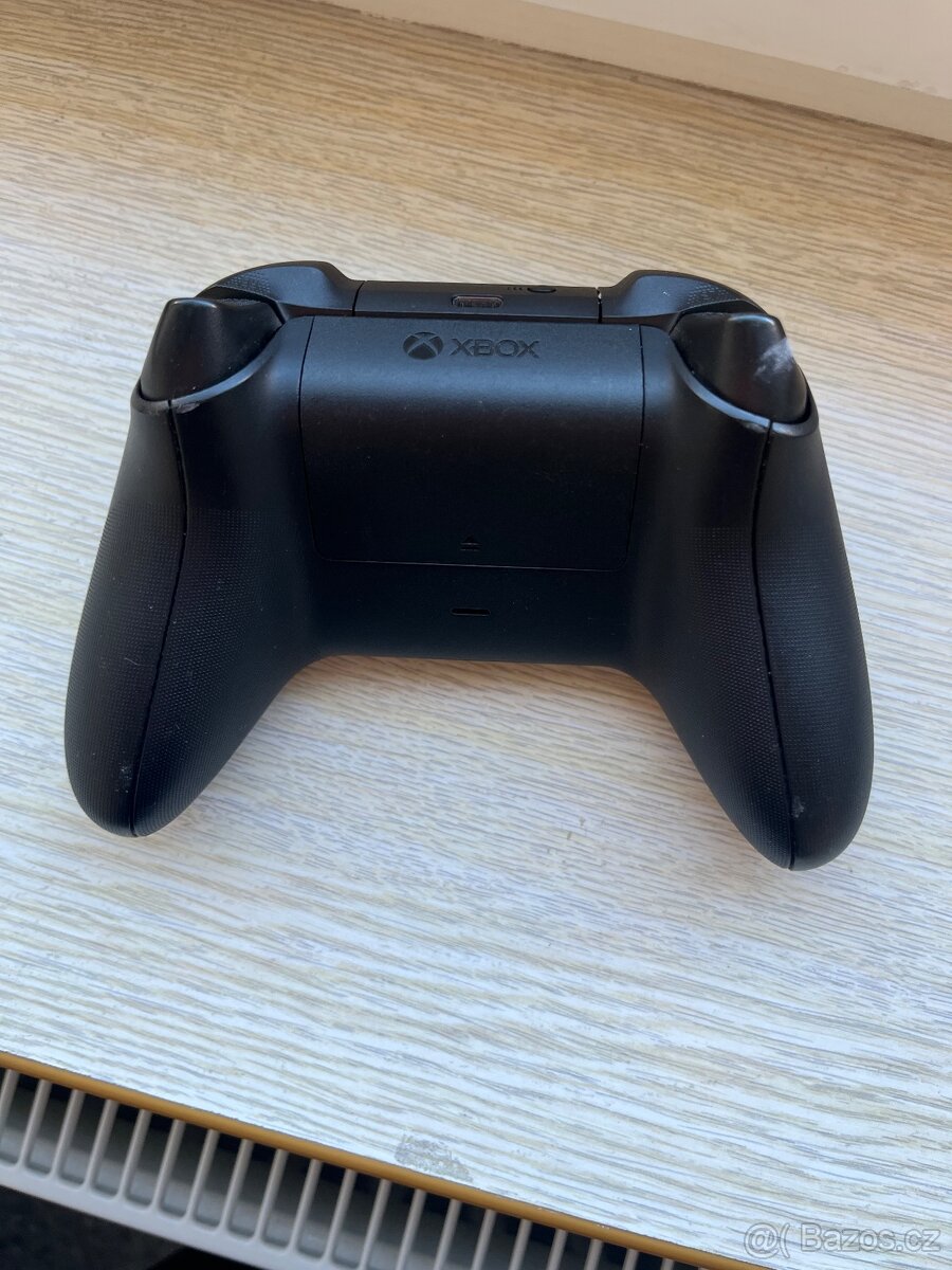Microsoft Xbox Series S/X Controller - 2