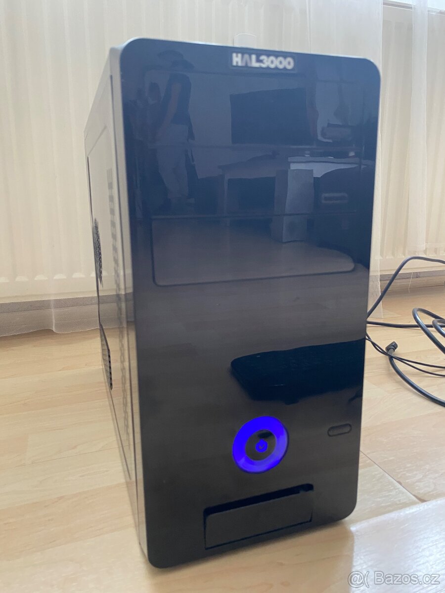 PC sestava HAL3000 + Phillips monitor + klávesnice - 2