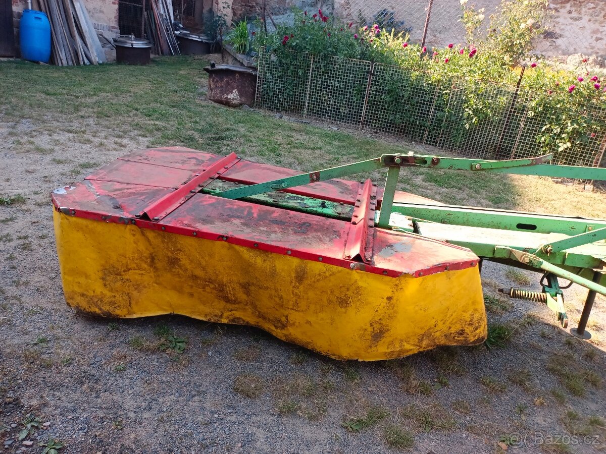 Rotační sedačka za traktor - 2