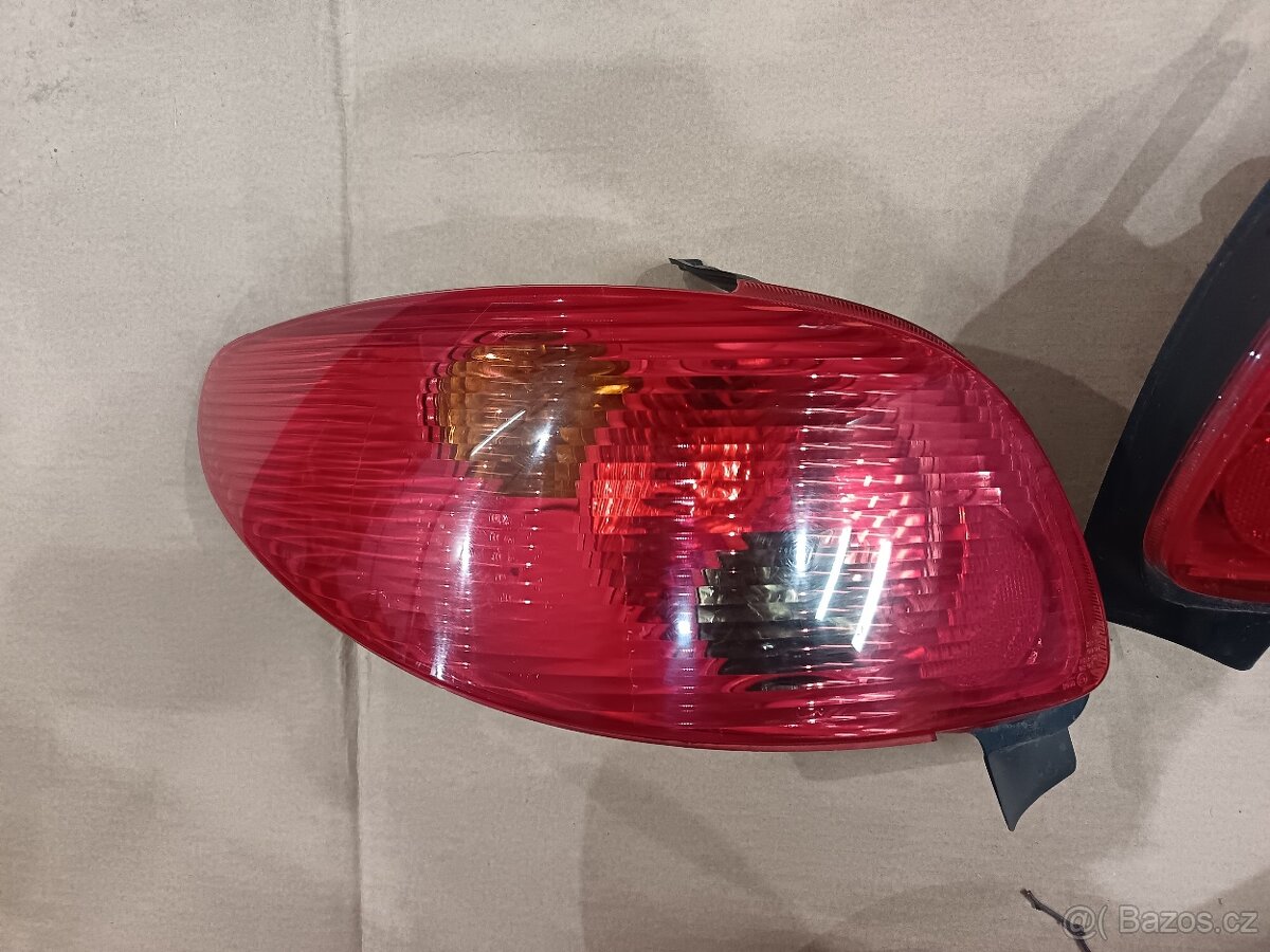 Peugeot 206 zadní světla - 2