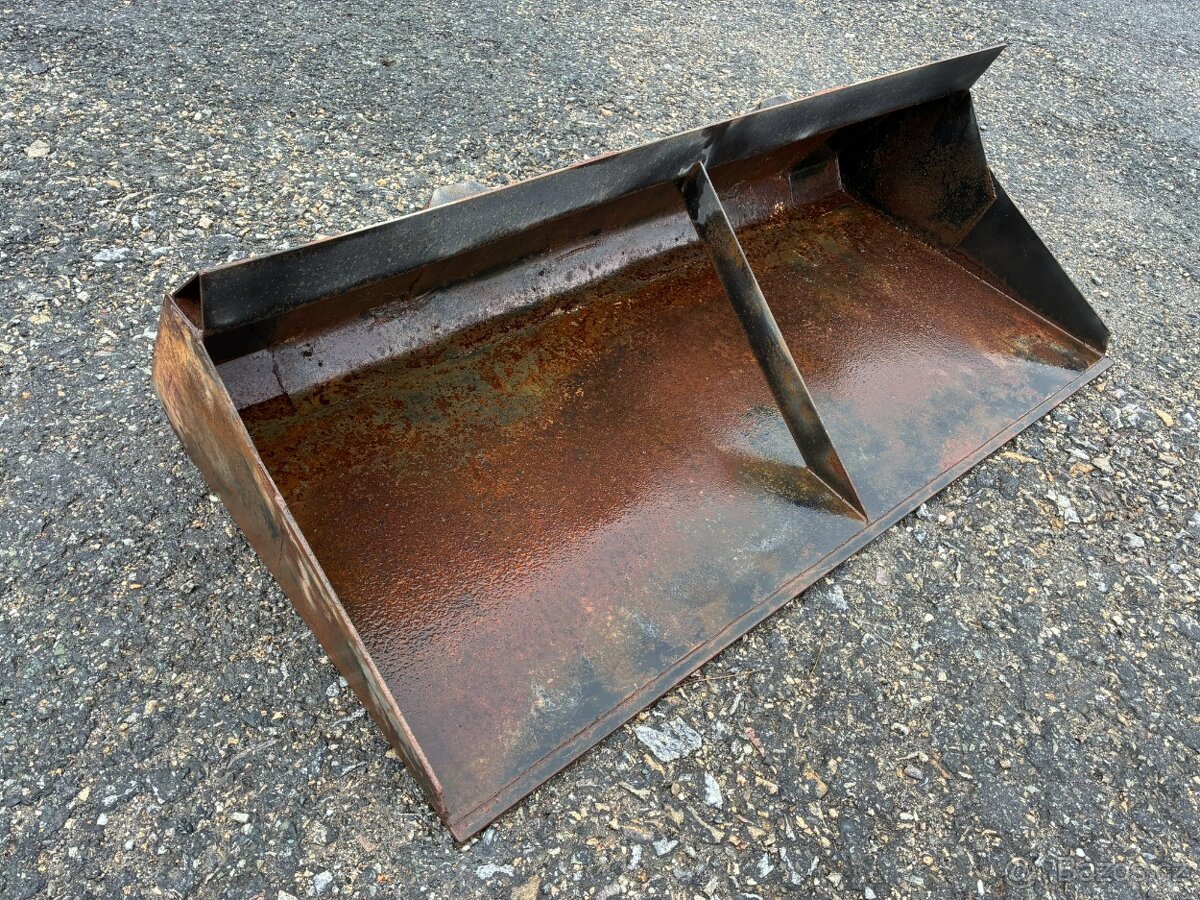 Lopata UNC, Locust - 2