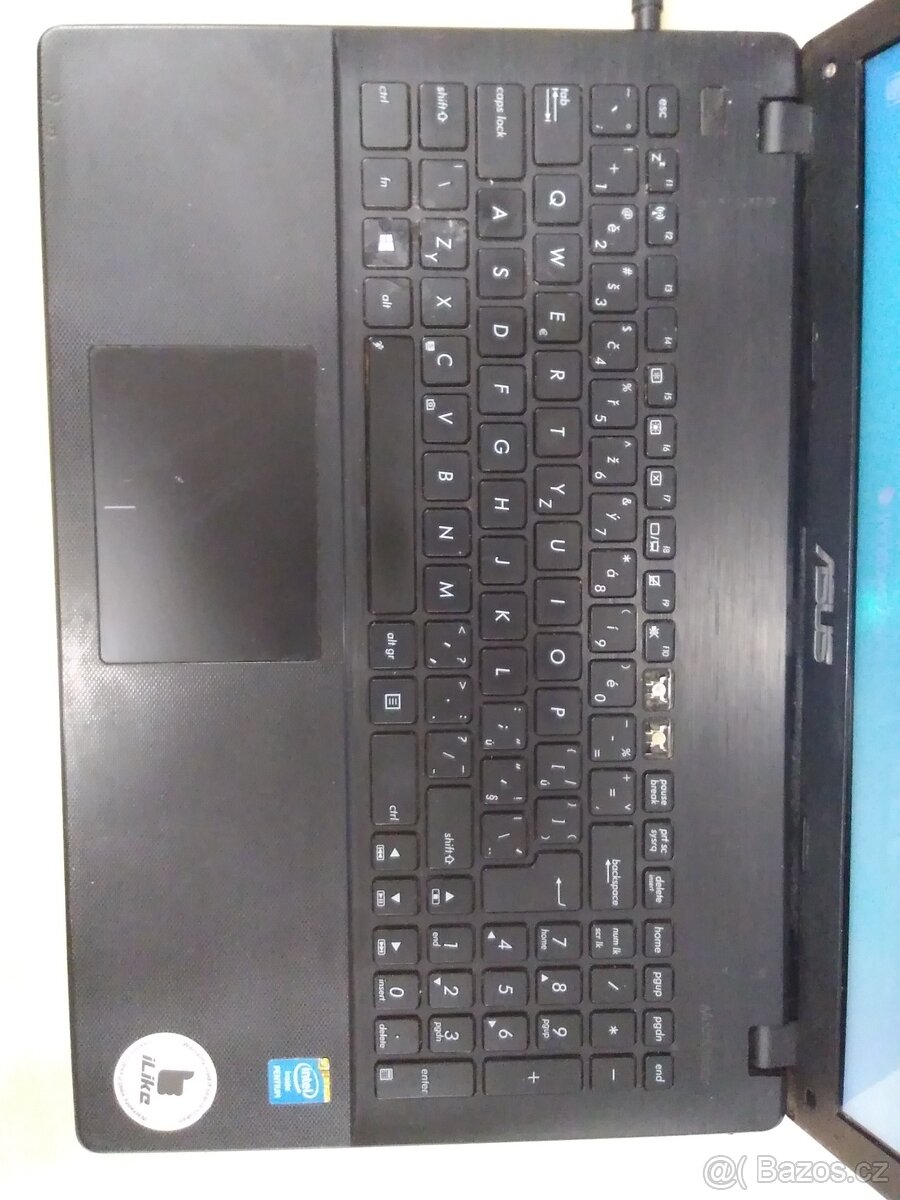 Notebook ASUS X551C bez nabíječky. - 2